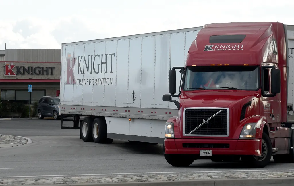 Top Trucking Companies That Hire Felons in Texas – Start Fresh Today