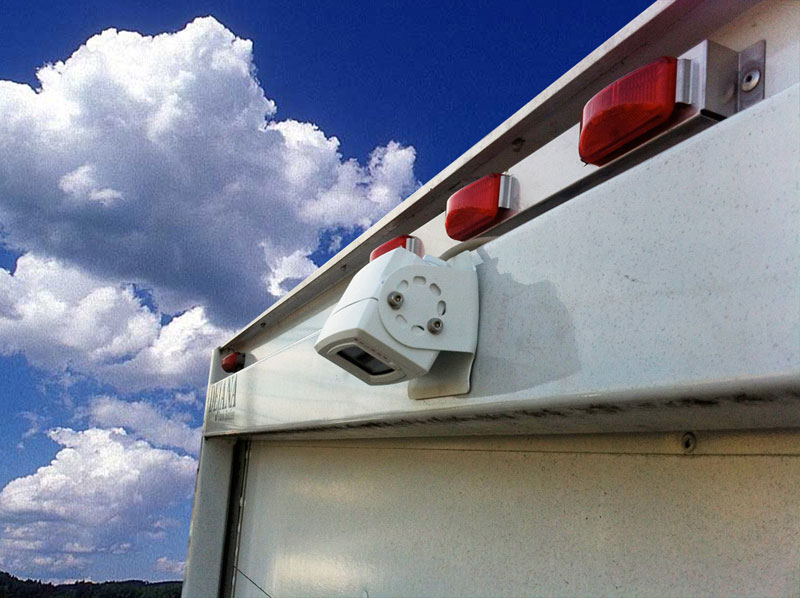 Back Up Camera For Box Truck: Enhance Safety & Visibility