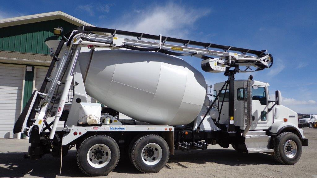 Concrete Truck With Conveyor Belt