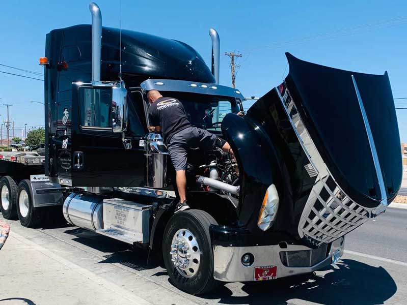 Semi Truck Windshield Replacement Cost: 2026 Price Breakdown & Savings Tips
