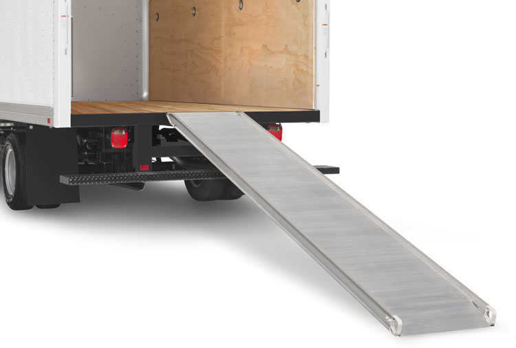 Pull Out Ramp For Box Truck: Buyer’s Guide